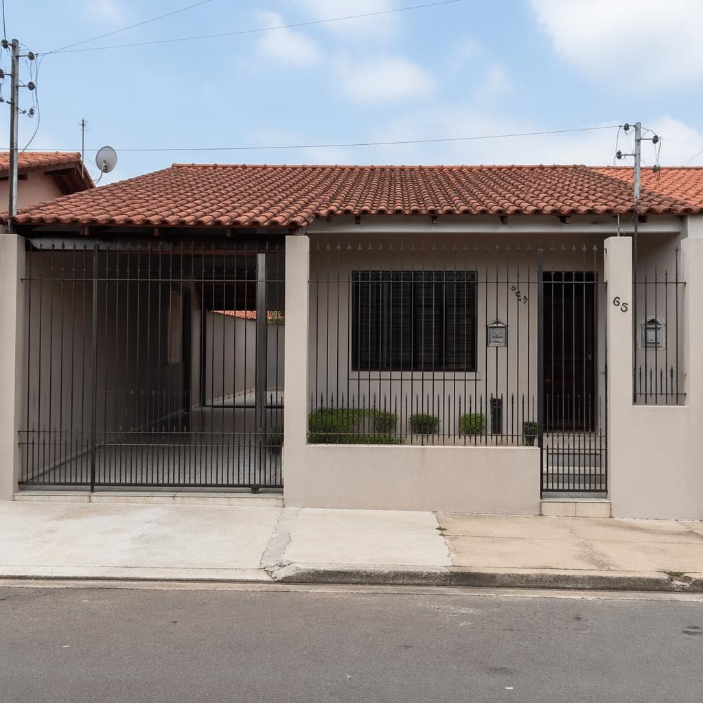 Casa Térrea Familiar · Zona Leste